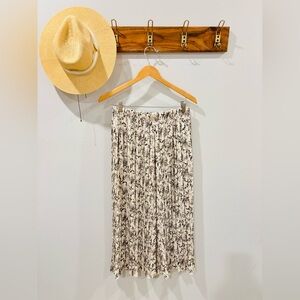 Stitch Fix Cream  Alice Blue Pleated Palazzo Pants taupe and cream color‎ size M